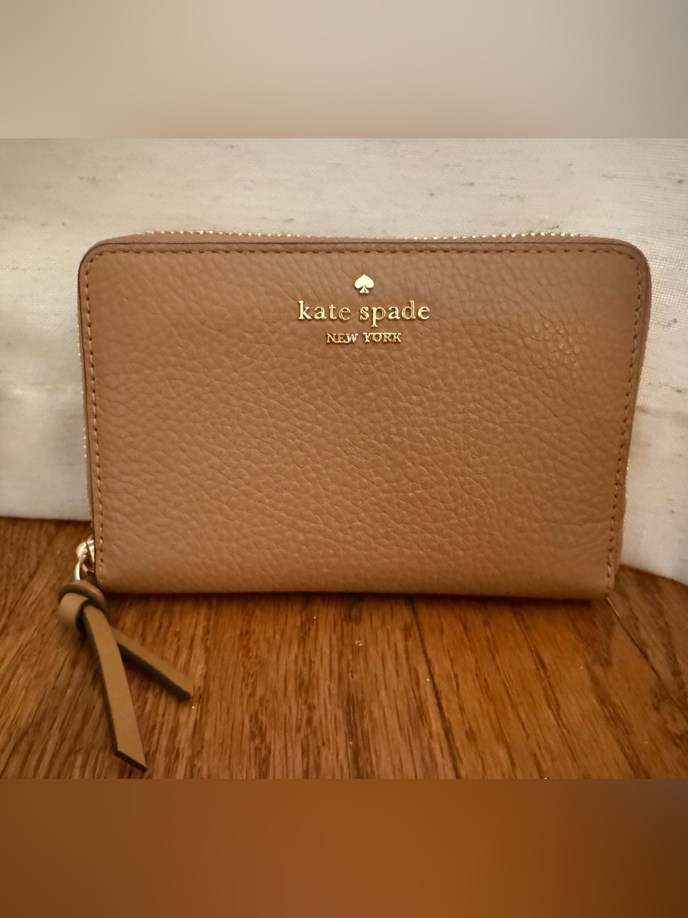 kate spade tan pebbled leather wallet
